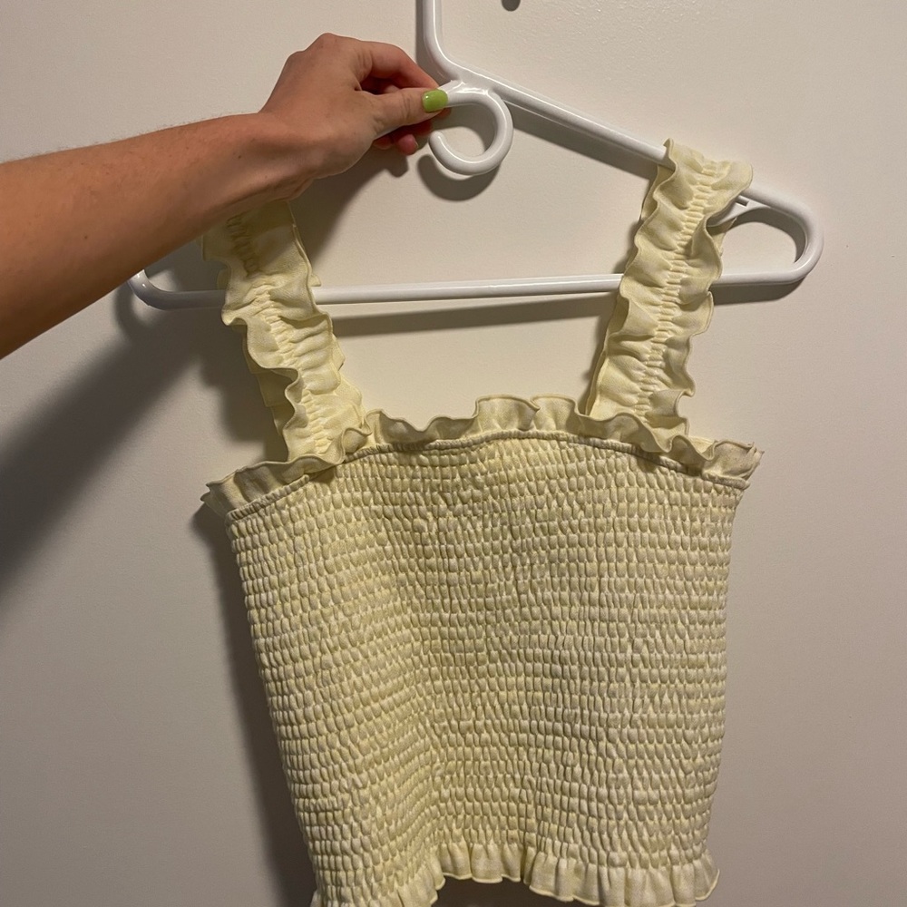 Yellow crop tank